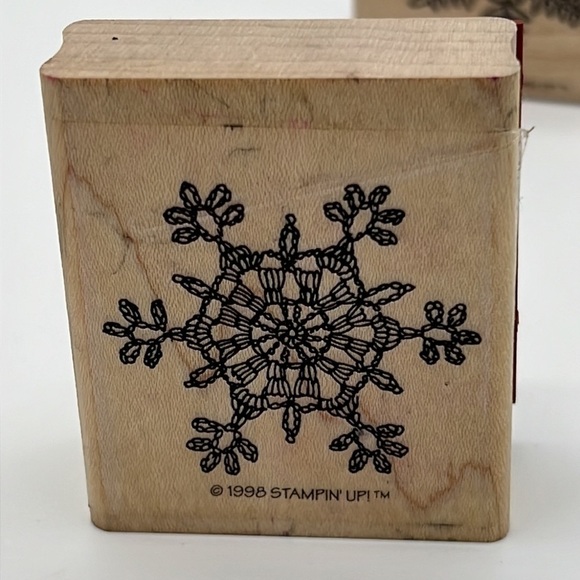 STAMPIN’ UP! WOODEN SNOWFLAKE RUBBER STAMP SET - Picture 4 of 9